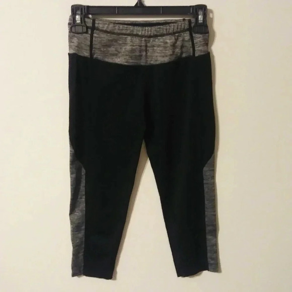 be inspired Pants - Be inspired Black Yoga Capri Leggings